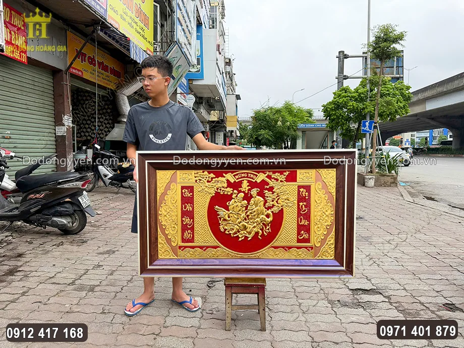 Tranh th&iacute;ch hợp treo ph&ograve;ng kh&aacute;ch hay ph&ograve;ng thờ